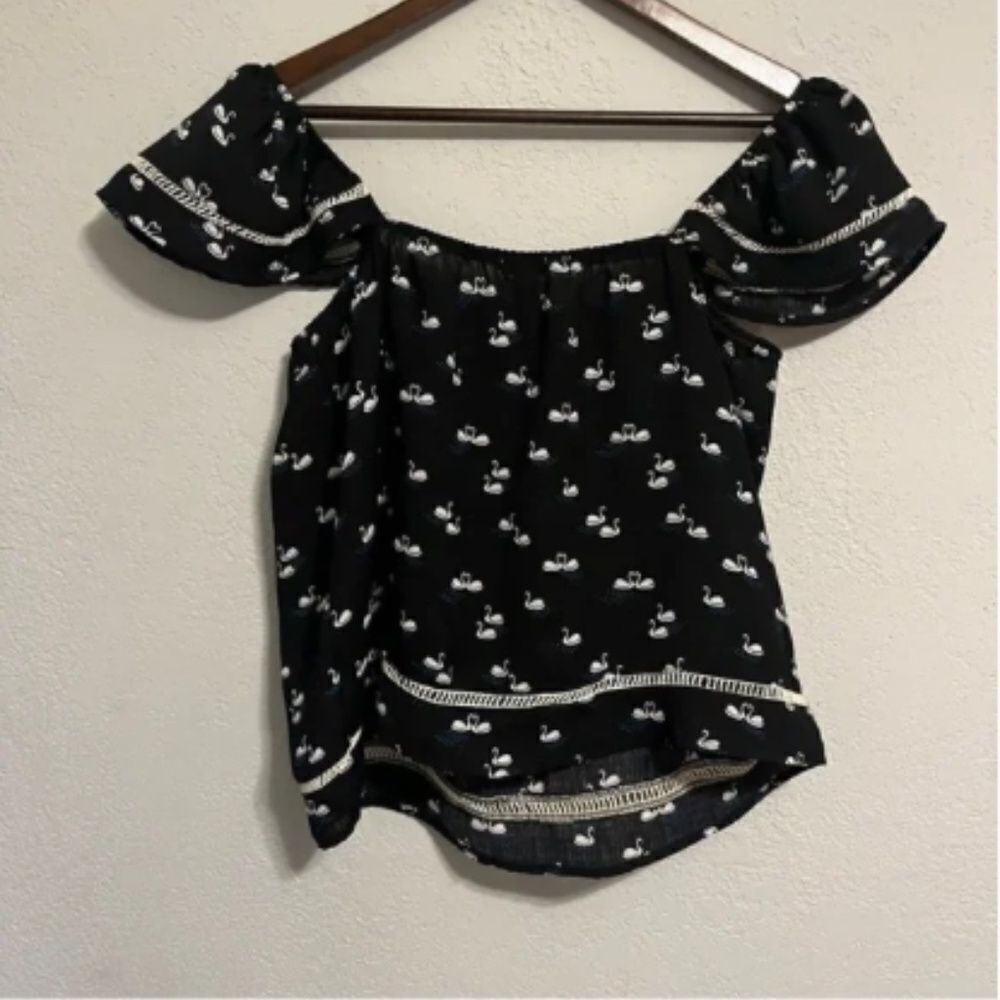 Lily White Black & White Swan Top - Picture 4 of 7